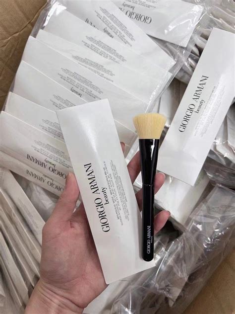 giorgio armani foundation brush